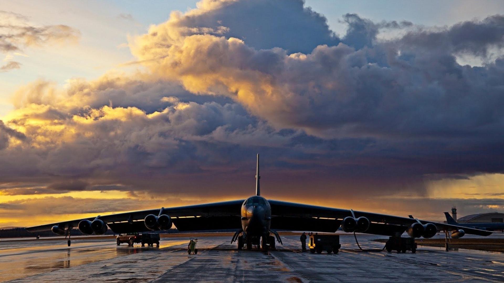 Б 52 х. Б 52 Стратофортресс. Boeing b-52. Boeing b-52 Stratofortress самолёты Boeing. B-52 «Стратосферная крепость».