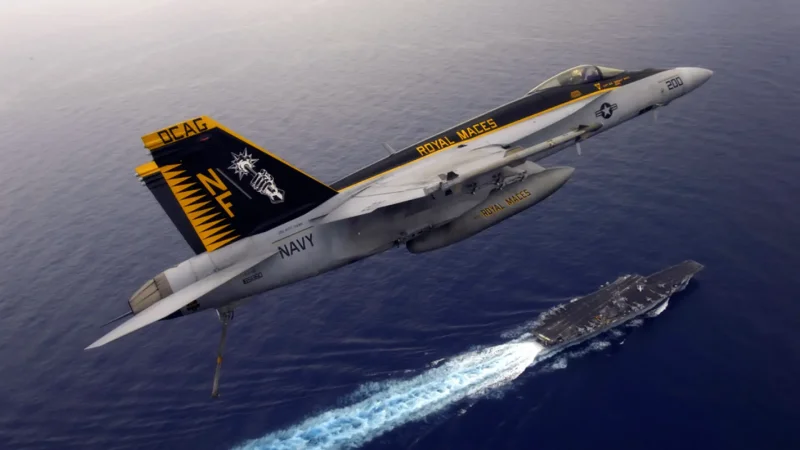 Истребитель "f/a-18c Hornet"