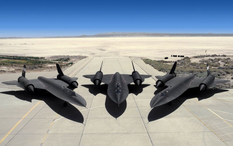 Самолет SR-71 Blackbird