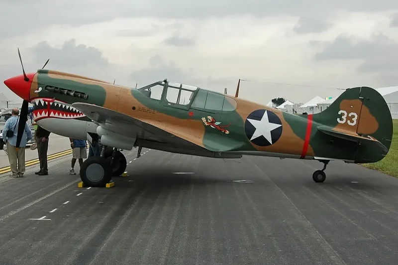 Истребитель Киттихаук Curtiss p-40