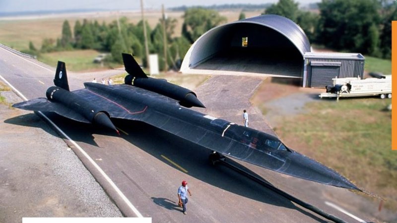 Самолет SR-71 Blackbird
