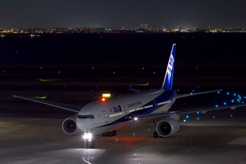 Боинг 737 ночью