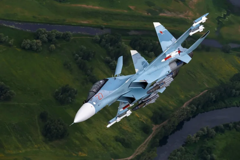 Истребитель Су-30см