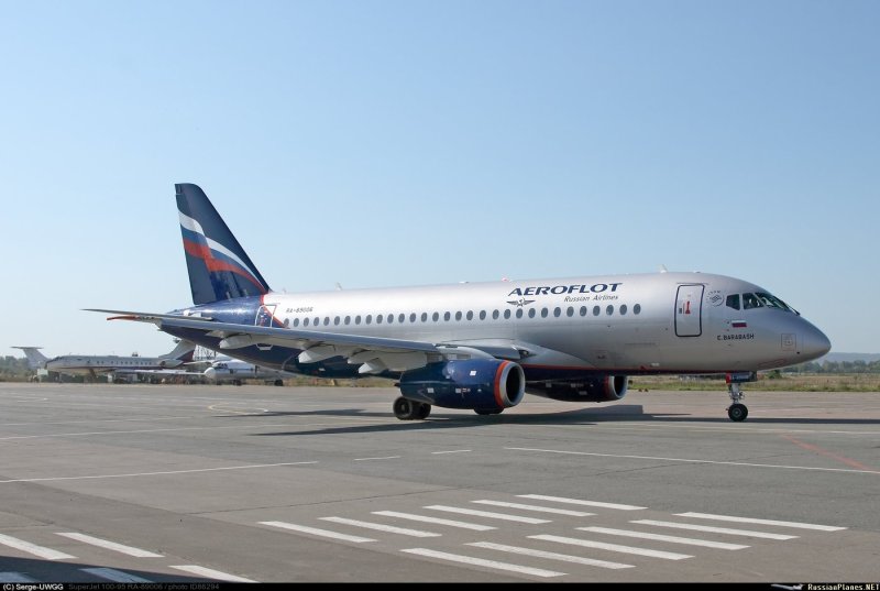 Sukhoi Superjet (su9)