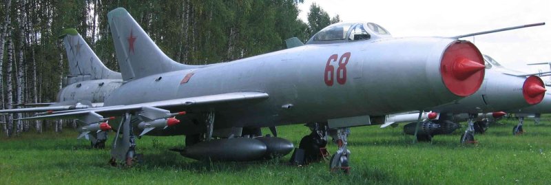 Истребитель-перехватчик Су-11