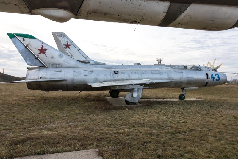 Су-9 самолет
