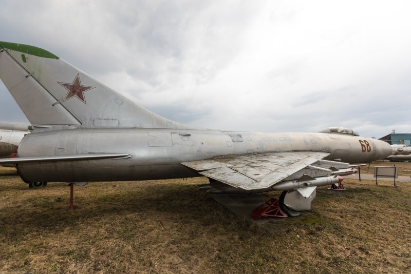 Су-9 самолет