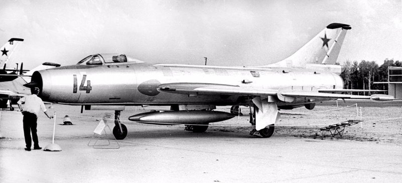 Су-9 истребитель