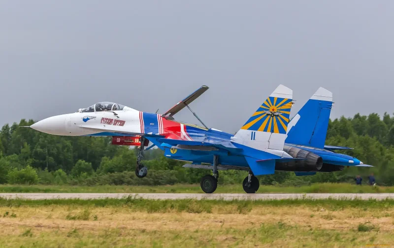 Самолет перехватчик ту 128