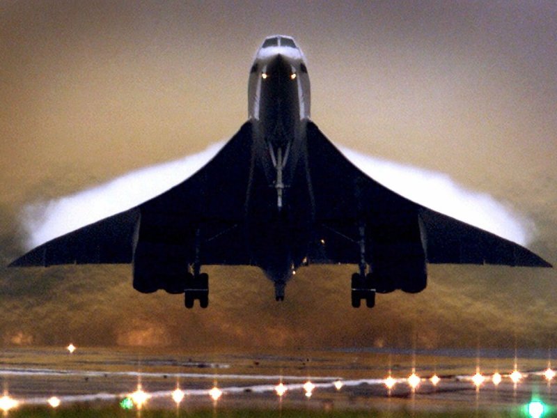 Самолёт Конкорд 2003