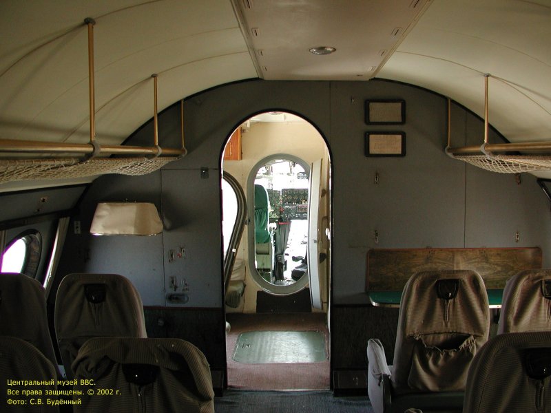 Ту-114 самолёт салон