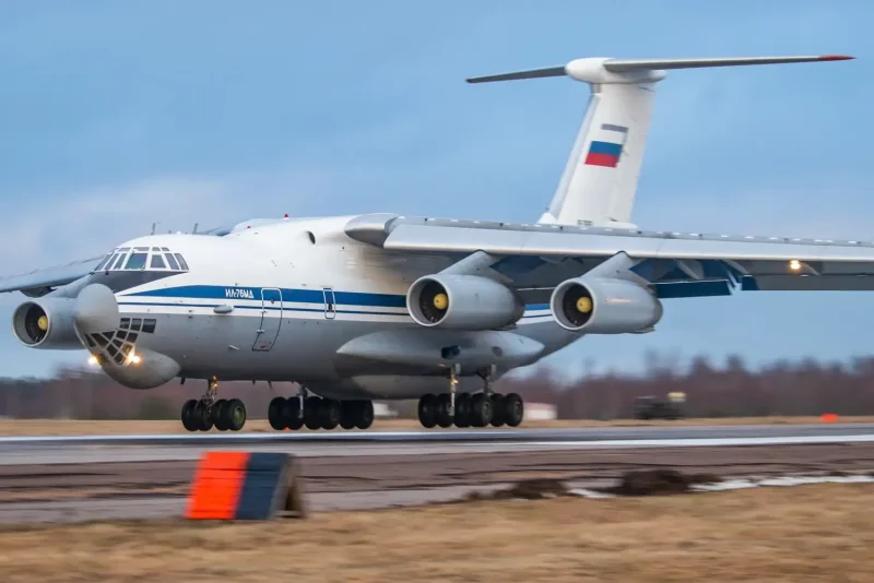 Ил-76 военно-транспортный самолёт