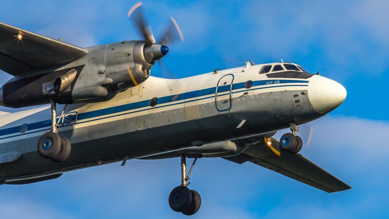 АН 26 грузовой самолет