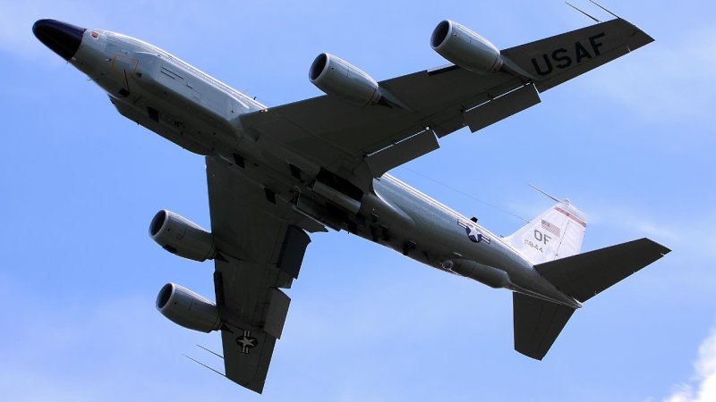 Самолет RC-135v