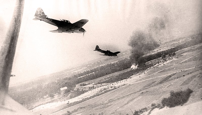Штурмовики ил - 2 атакуют 1944