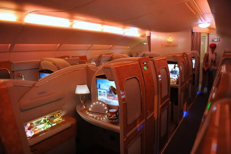 Двухэтажный Airbus a380 салон
