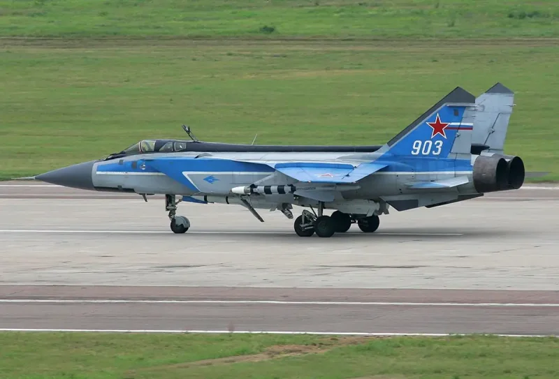 Истребитель миг-31э