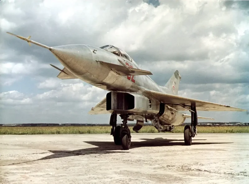 Самолет е-8 Микояна