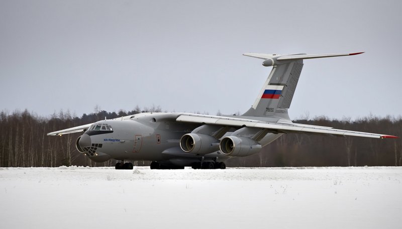 Ил-78 военно-транспортный самолёт