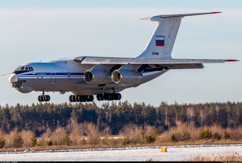 Самолёт ил-76мд-90а