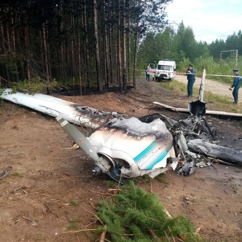 В Алтайском крае упал самолет