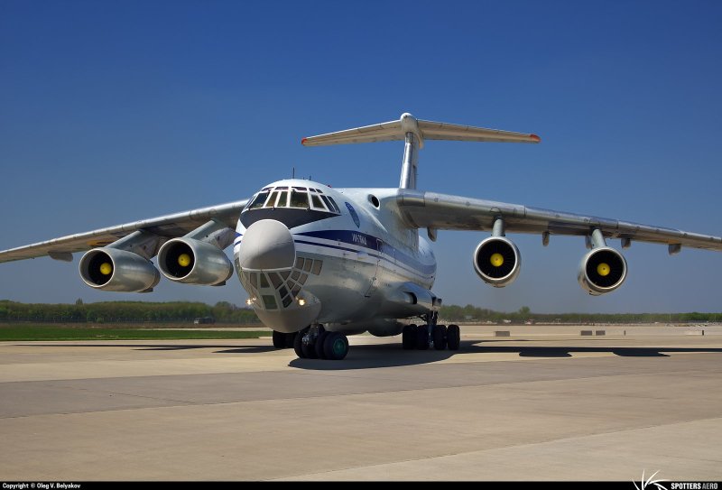 Ил-76 военно-транспортный самолёт грузовой-самосвал