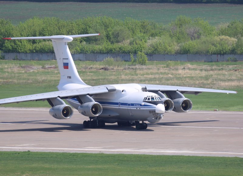 Ил-76 военно-транспортный самолёт