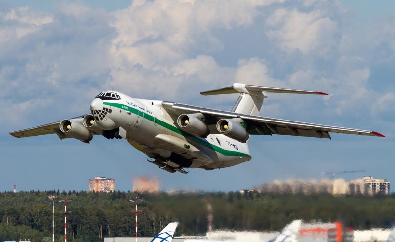 Транспортный самолёт ил-76 ТД