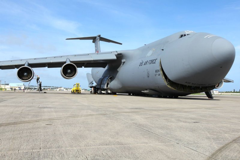 Самолет Lockheed c-5 Galaxy