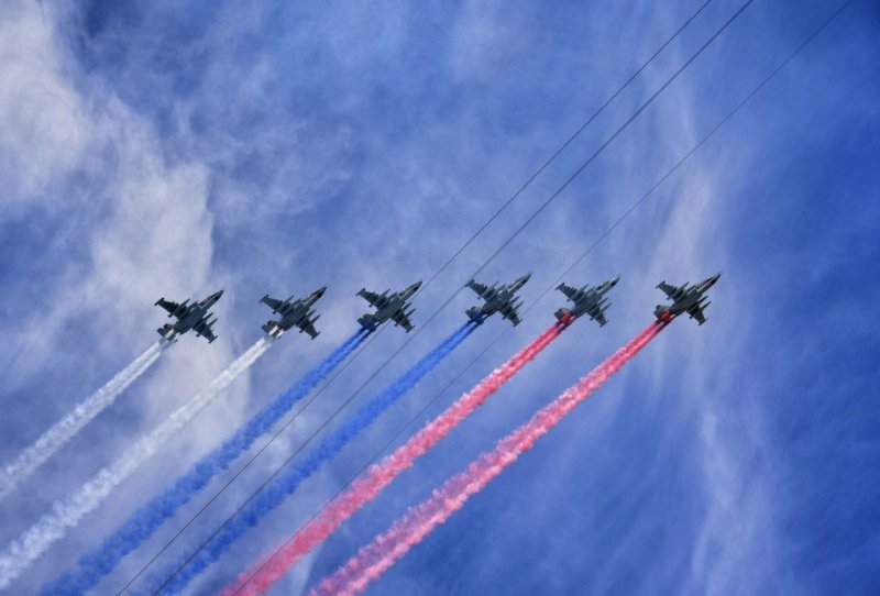 Флаг России на самолете