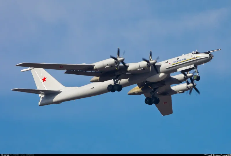 Ту-142м авиации Северного флота ВМФ СССР.