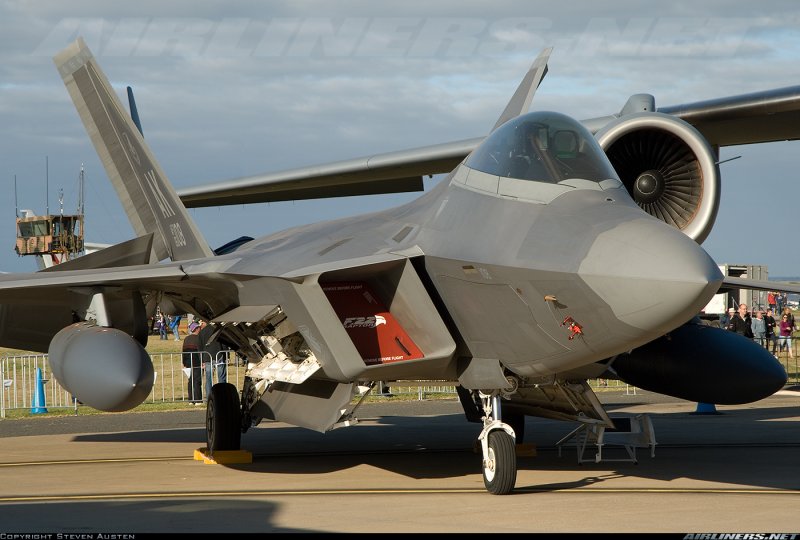 Самолет f-22a "Raptor"