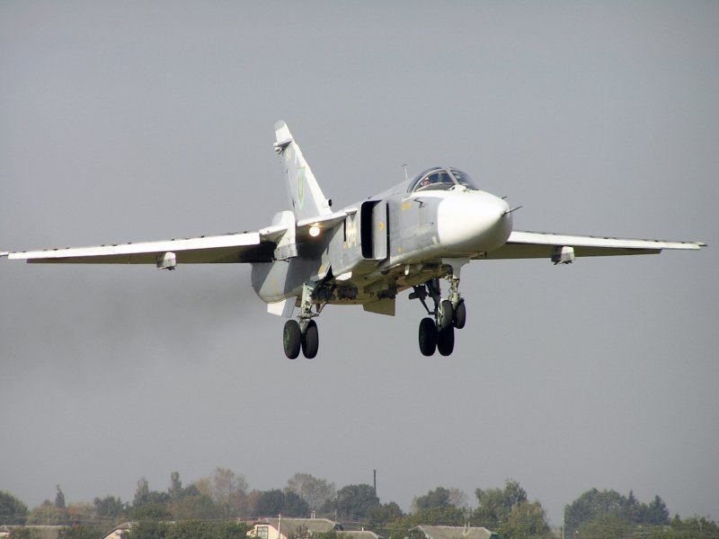 Бомбардировщик Су-24м