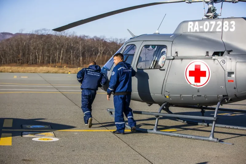 Медицинский вертолет МЧС России