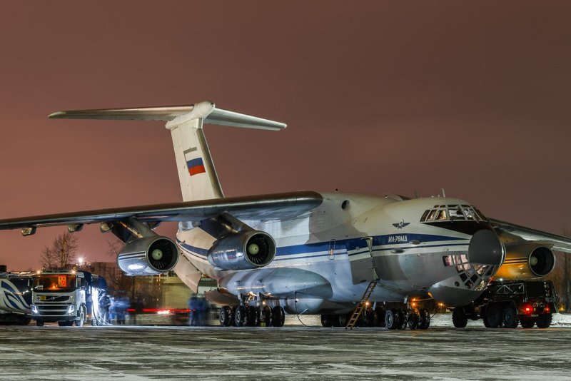 Ил-76 военно-транспортный самолёт шасси