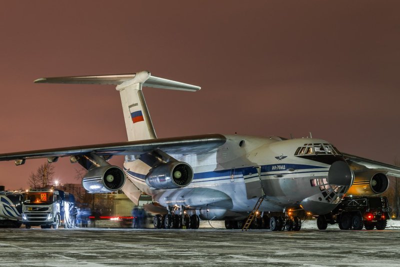 Ил-76 военно-транспортный самолёт шасси