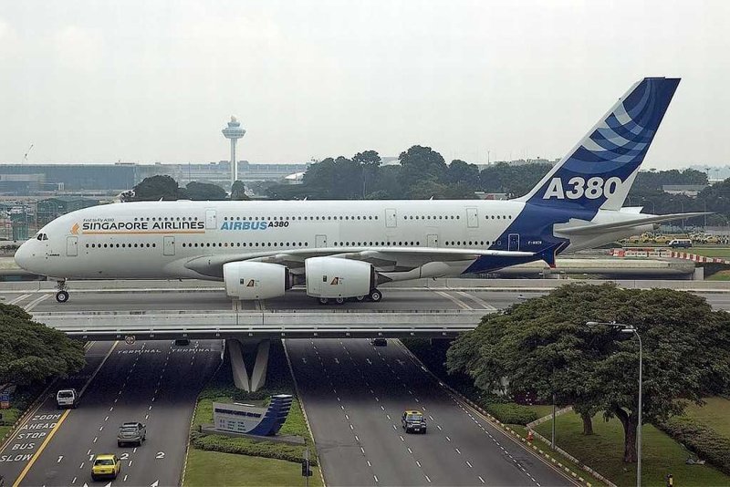 Самый большой самолет Аэробус 380