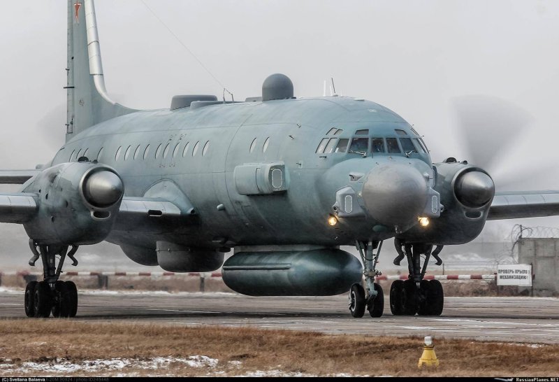 Самолет радиоэлектронной разведки ил-20