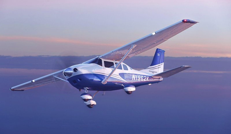 Cessna 206 крыло