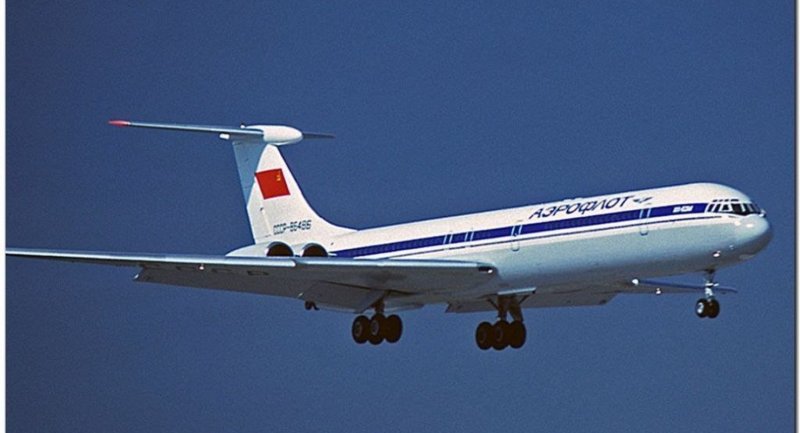 Самолет ил-62м