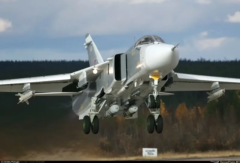 Су-24 истребитель