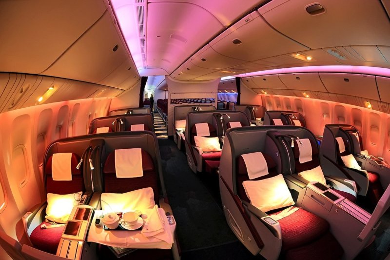 Qatar Airways Boeing 777 бизнес класс