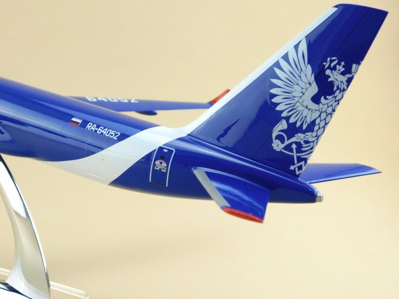Модель самолета ту 204