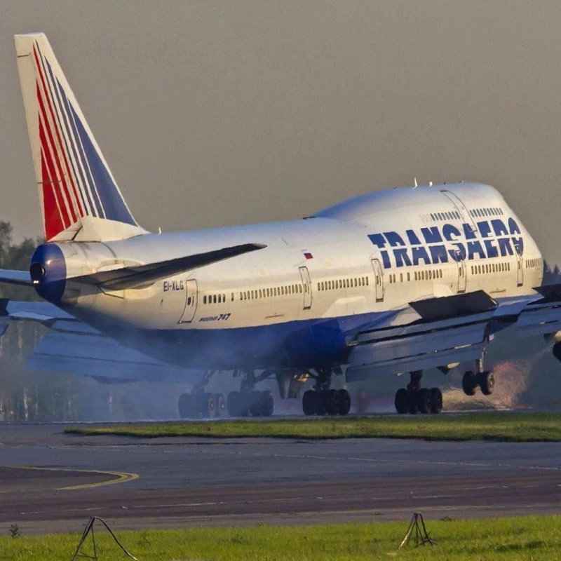 Самолёт Боинг 747 Трансаэро