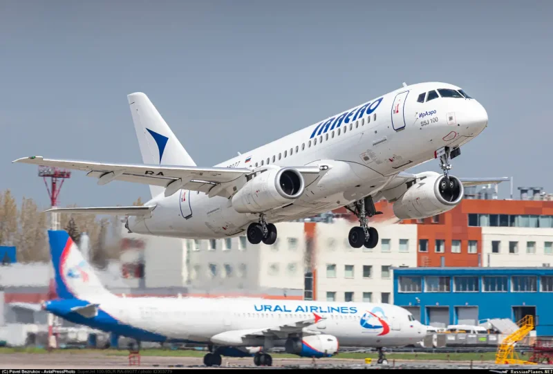 Sukhoi Superjet 100-95