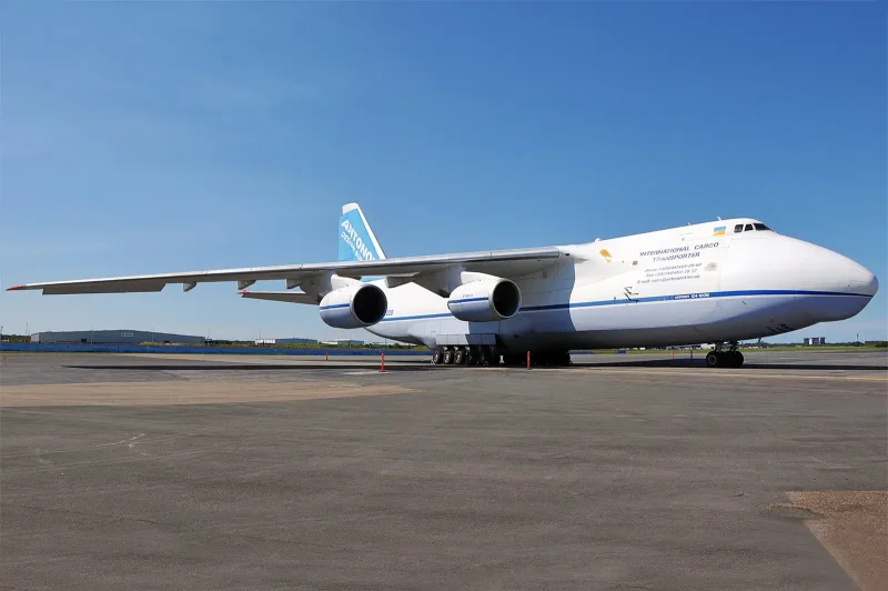 Antonov an-124-100