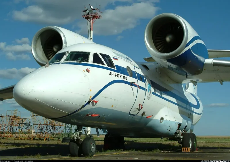 АН-74 пассажирский самолёт