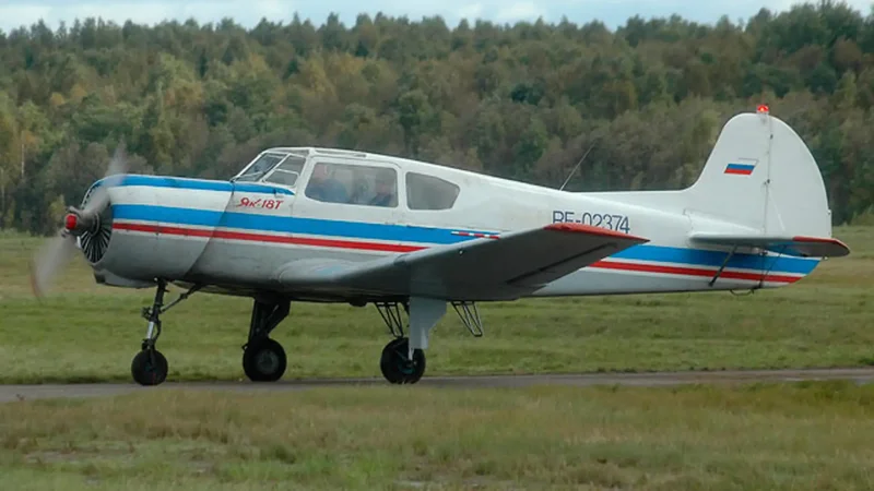 Як-18т учебный летательный аппарат