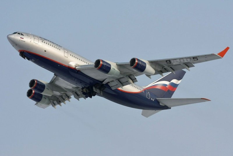Ил-96 300 пассажирский самолёт