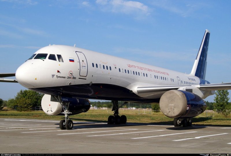 Ту-204 300 пассажирский самолёт